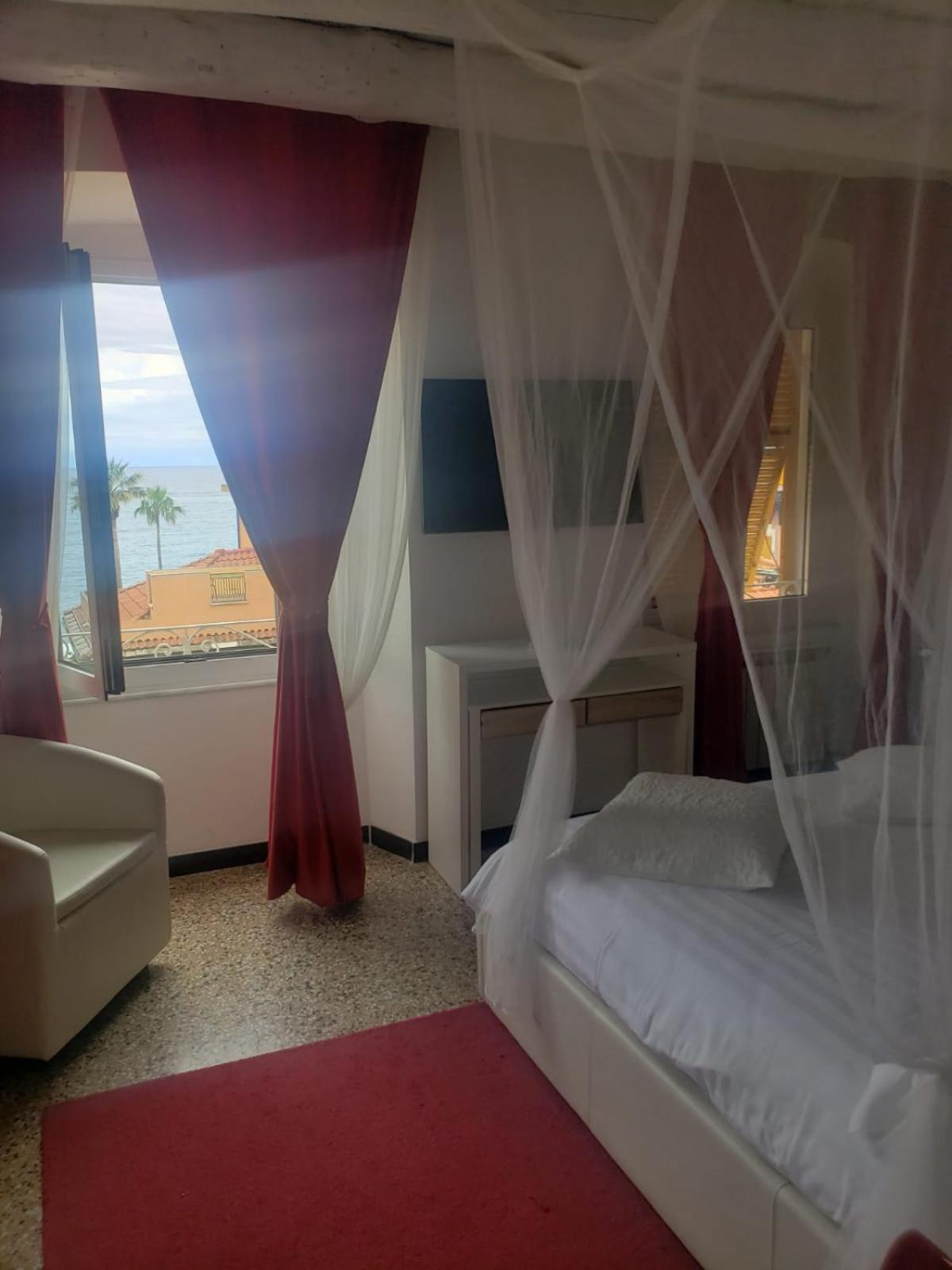 Varazze Suite Sauna E Hammam Luaran gambar
